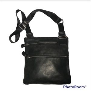Margot minimalist leather crossbody bag